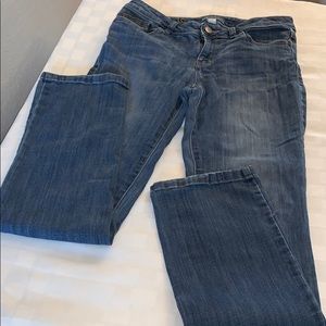 #1300 Woman’s Lauren Conrad jeans